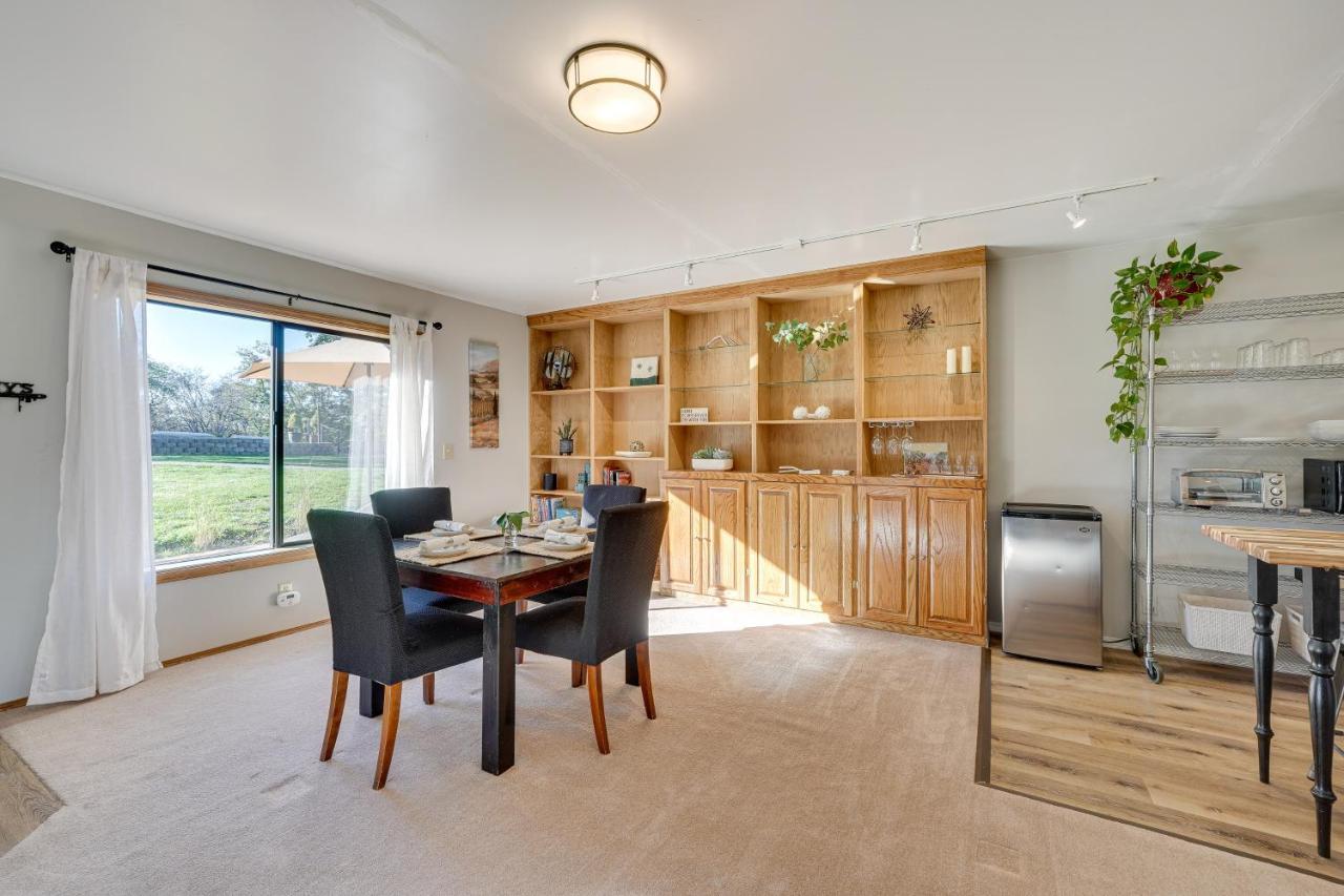 Cozy Central Point Bungalow On Working Winery! Exterior foto