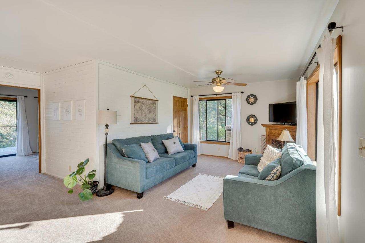 Cozy Central Point Bungalow On Working Winery! Exterior foto